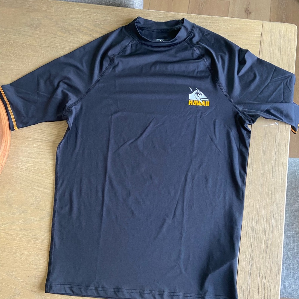 Quiksilver Black Rash Guard Swim Shirt